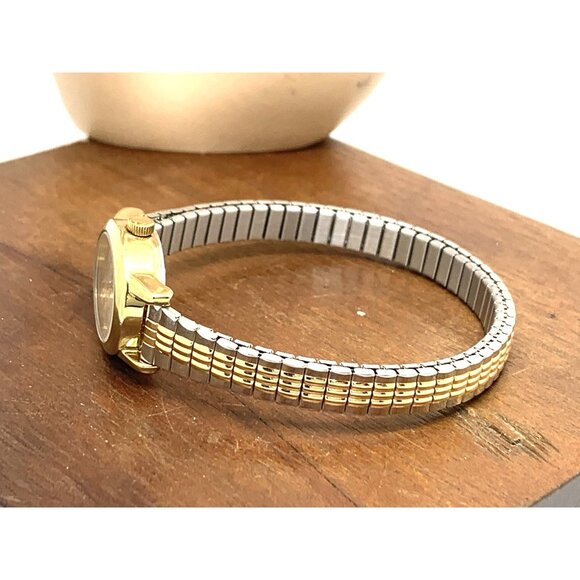 Timex Women's Watch TW2W70000 Quartz Mother of Pearl Two Tone Steel 18mm - Picture 9 of 14